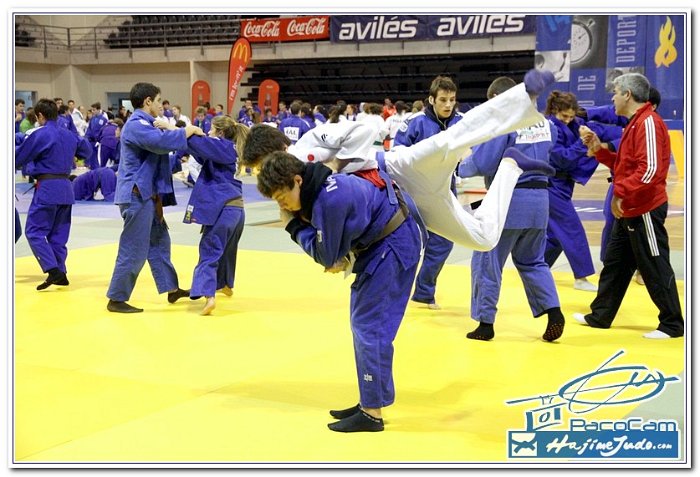 AVILES 2012 0051